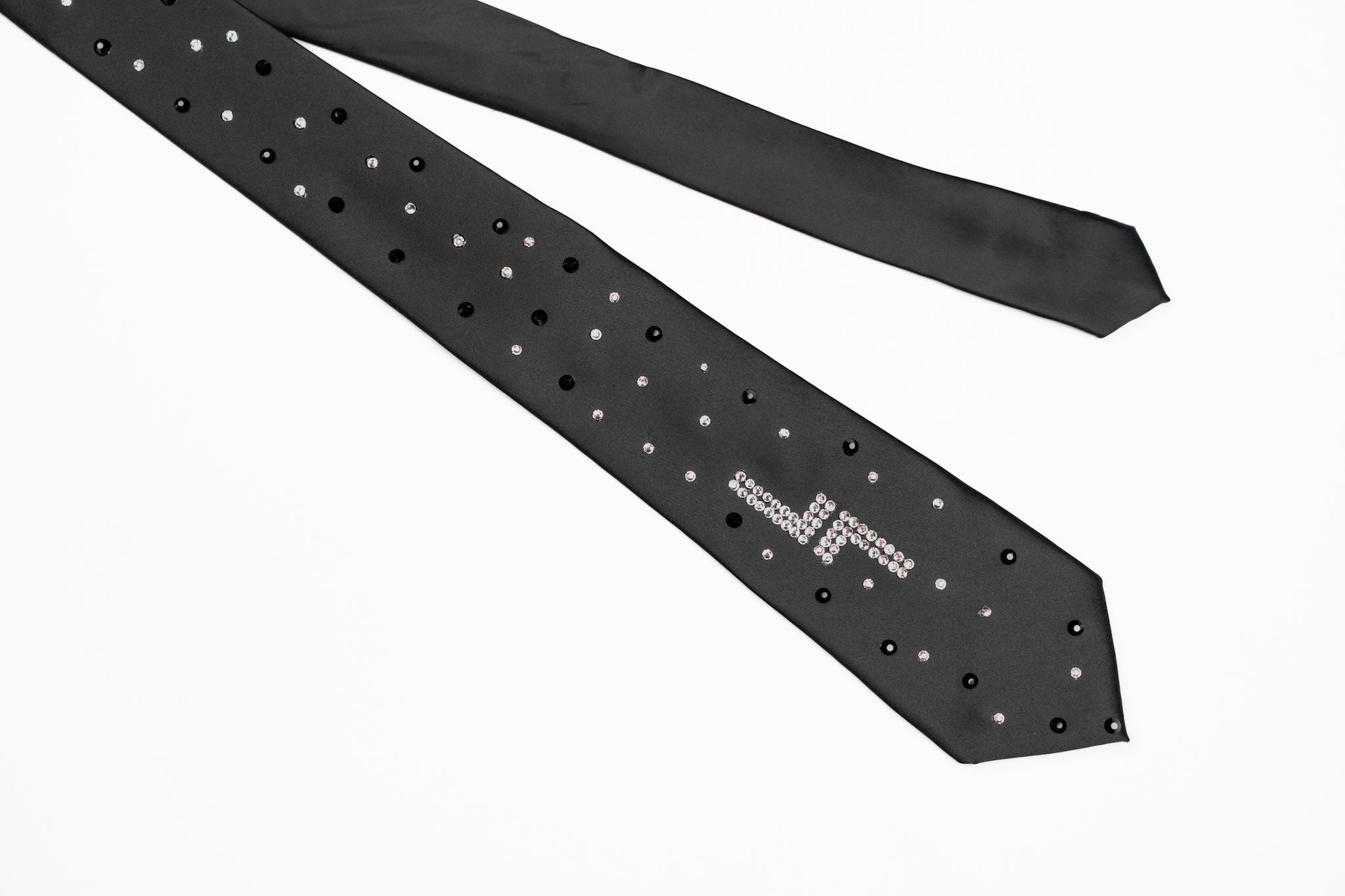 LuckySevens Crystal Tie