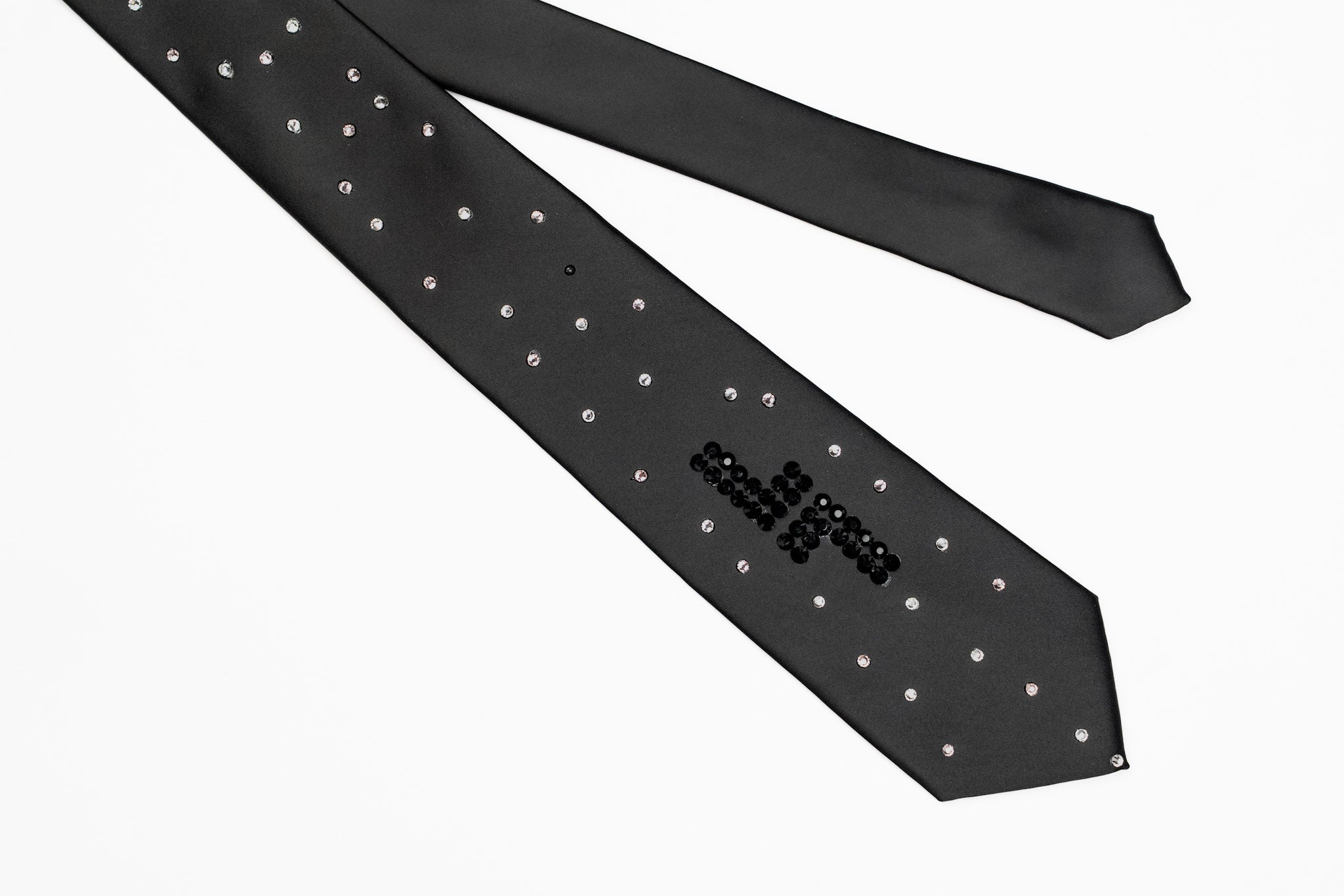 LuckySevens Crystal Tie